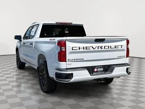 Used 2024 White Chevrolet Custom image 5