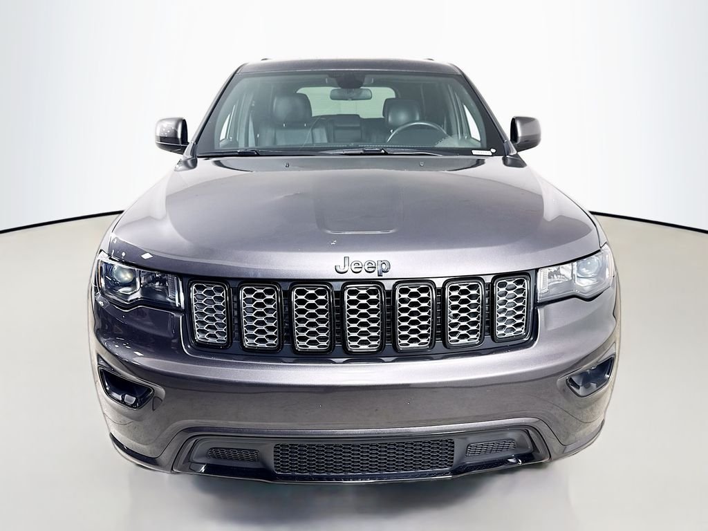 Used 2021 Granite Crystal Metallic Clearcoat Jeep Laredo X image 7