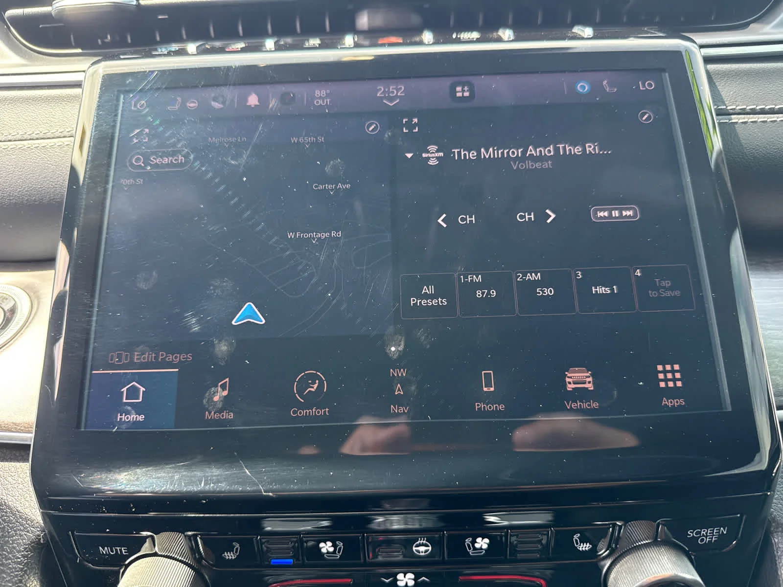 Used 2023 Rocky Mountain Pearlcoat Jeep Overland image 19