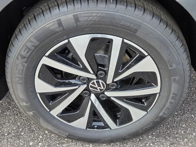 New 2026 Gray Volkswagen 1.5T S image 5