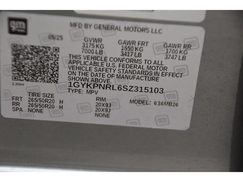 Used 2025 Argent Silver Metallic Cadillac Luxury 1 image 26