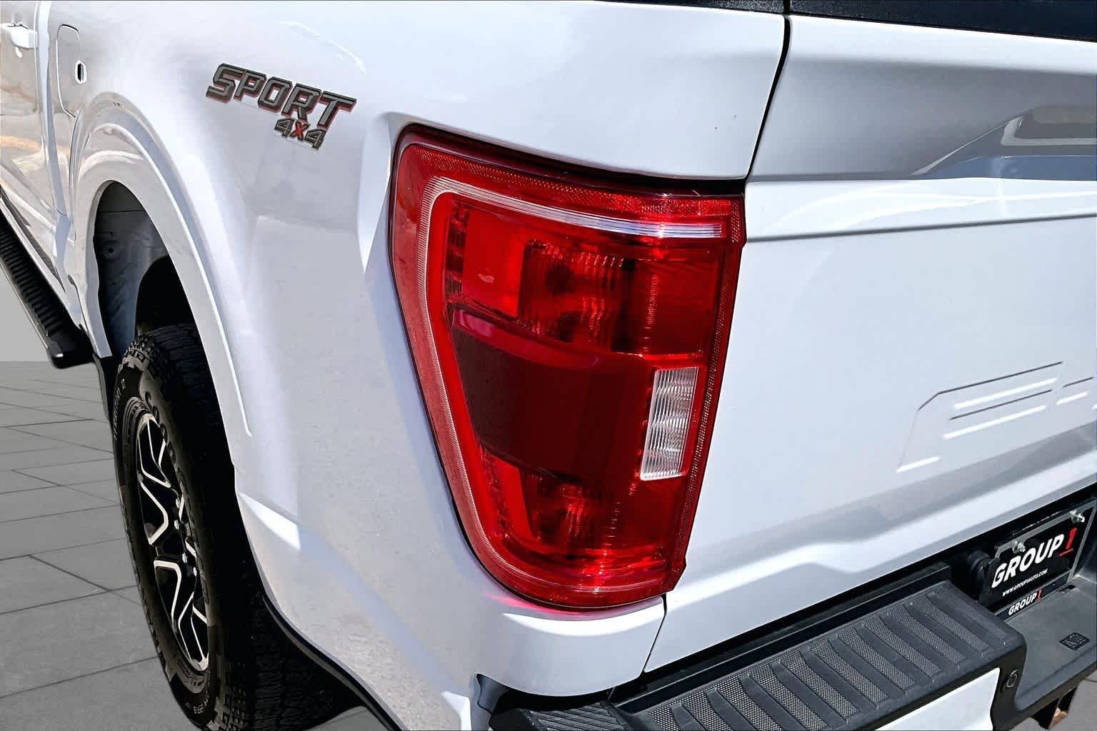 Used 2023 Oxford White Ford XLT image 28
