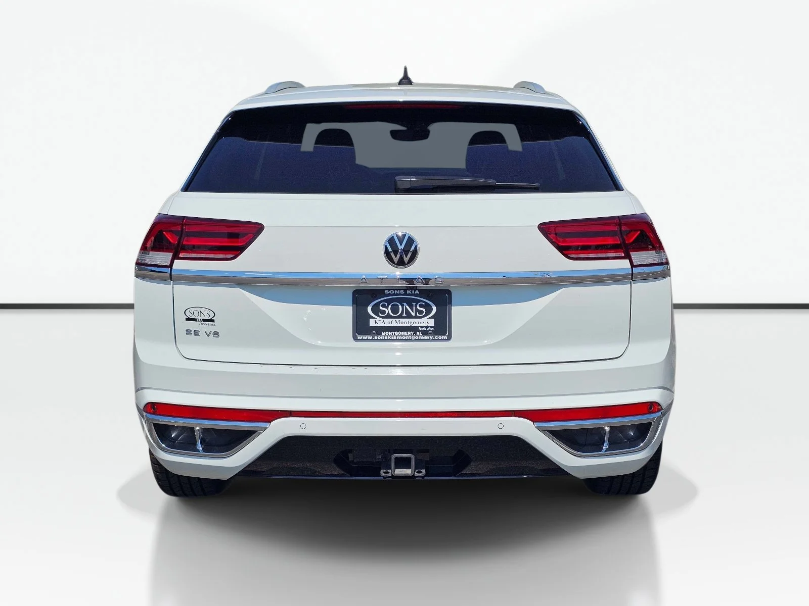 Used 2020  Volkswagen 3.6L V6 SE w/Technology R-Line image 11