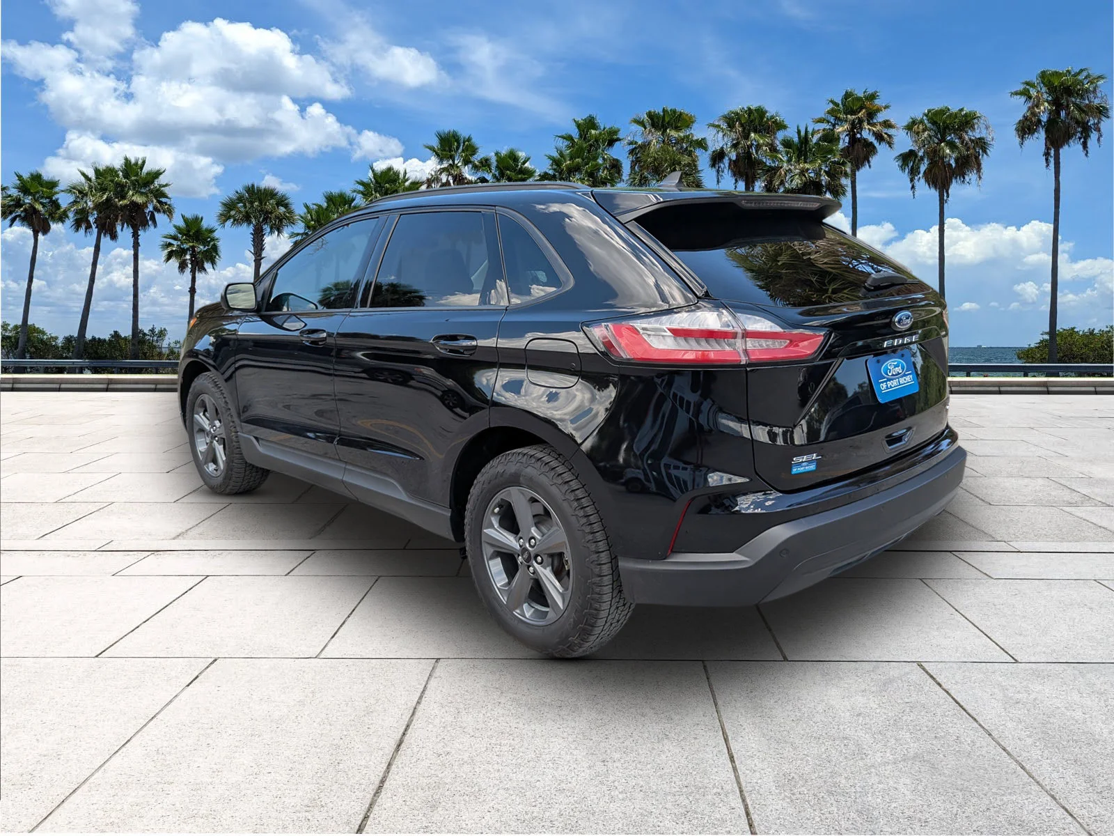 Used 2024 Agate Black Metallic Ford SEL image 6