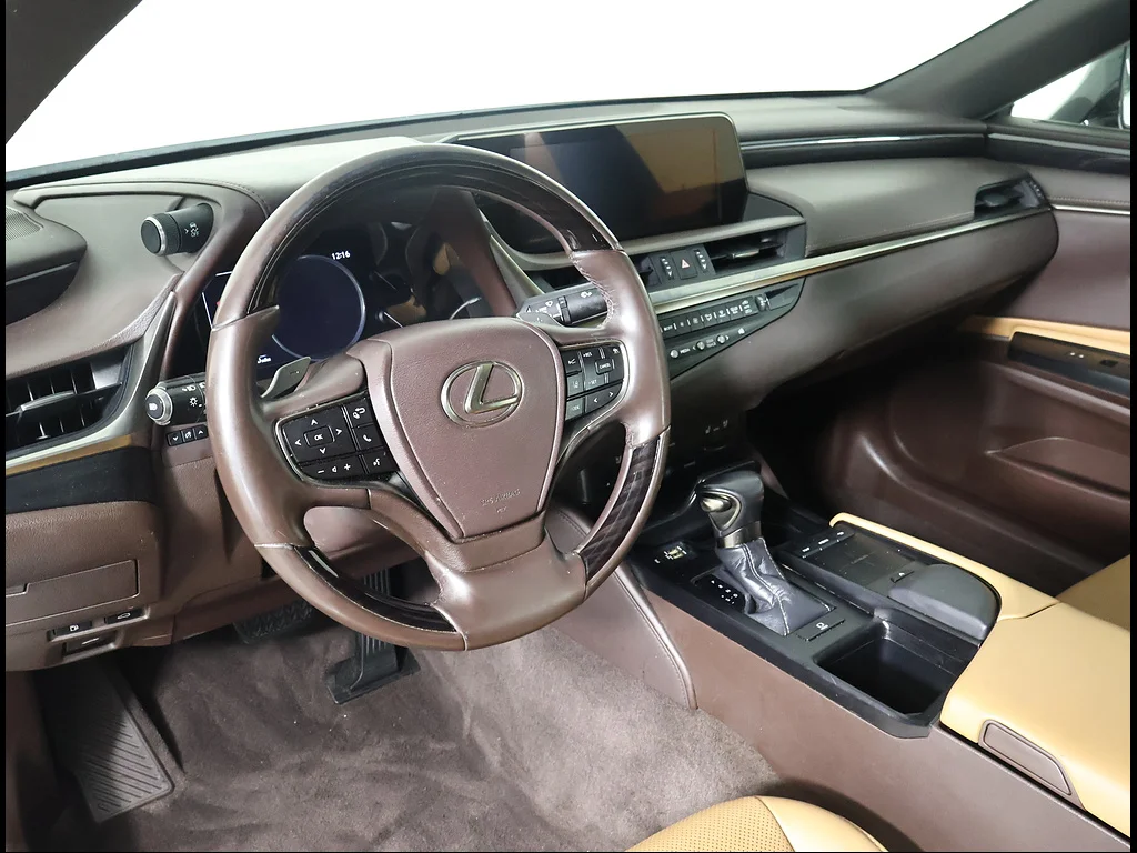 Certified Used 2020 Eminent White Pearl Lexus Base image 6