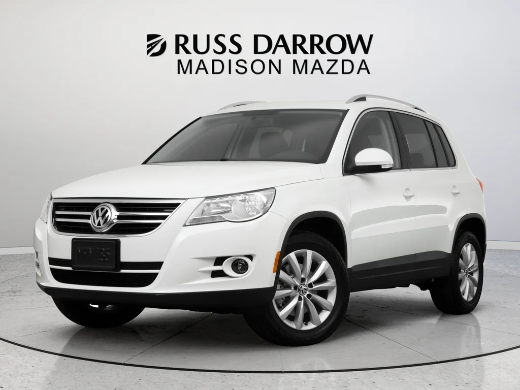 Used 2011 White Volkswagen S image 11