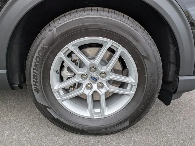 New 2026 Agate Black Metallic Ford Active image 11