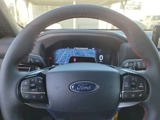 2025 Ford Explorer ST - Photo 29