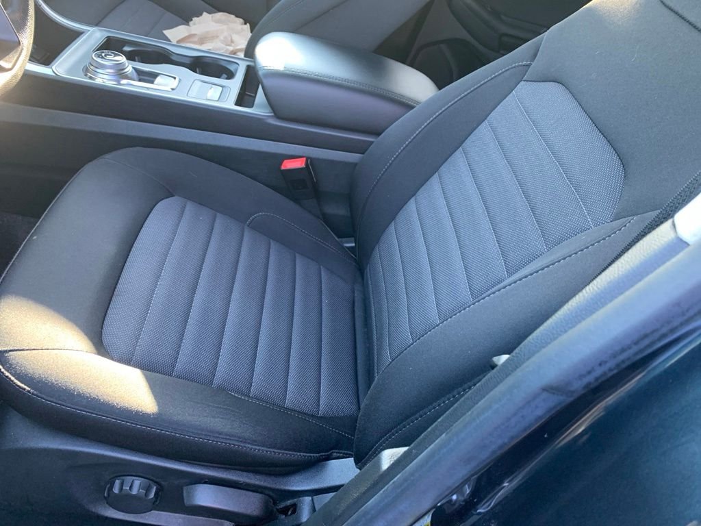 Used 2024 Blue Ford SE image 3