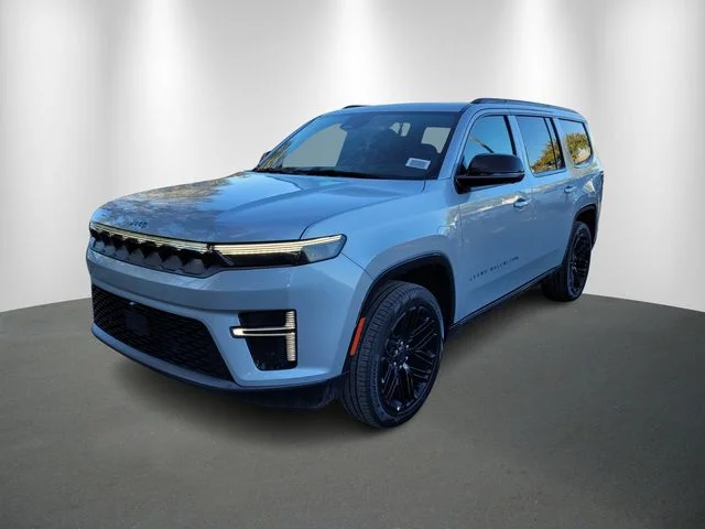 New 2026 Silver-Zynith Exterior Paint Jeep Limited Reserve image 2