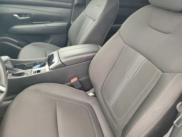 Used 2025 Silver Hyundai SEL image 13