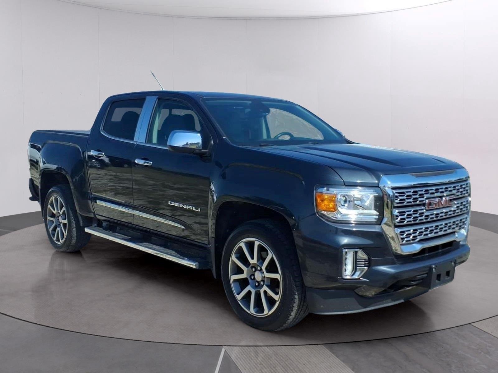 Used 2021 HUNTER METALLIC GMC 4WD Denali image 7