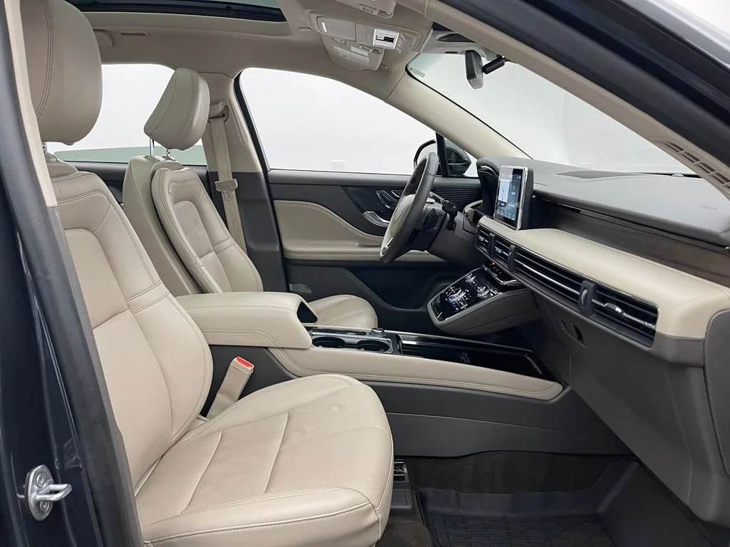 Used 2022 Blue Lincoln Reserve image 34