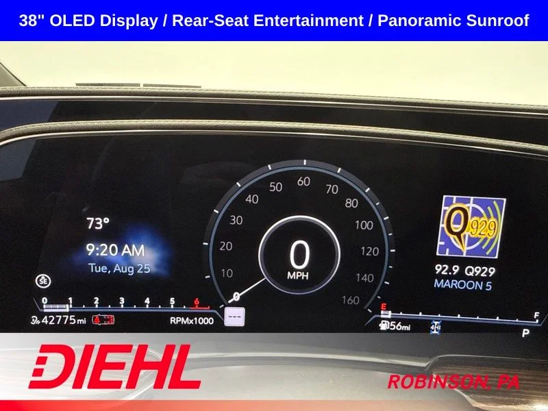 Used 2023 White Cadillac Premium image 37