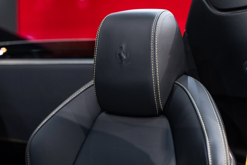 Certified Used 2014 Nero Ferrari Base image 6