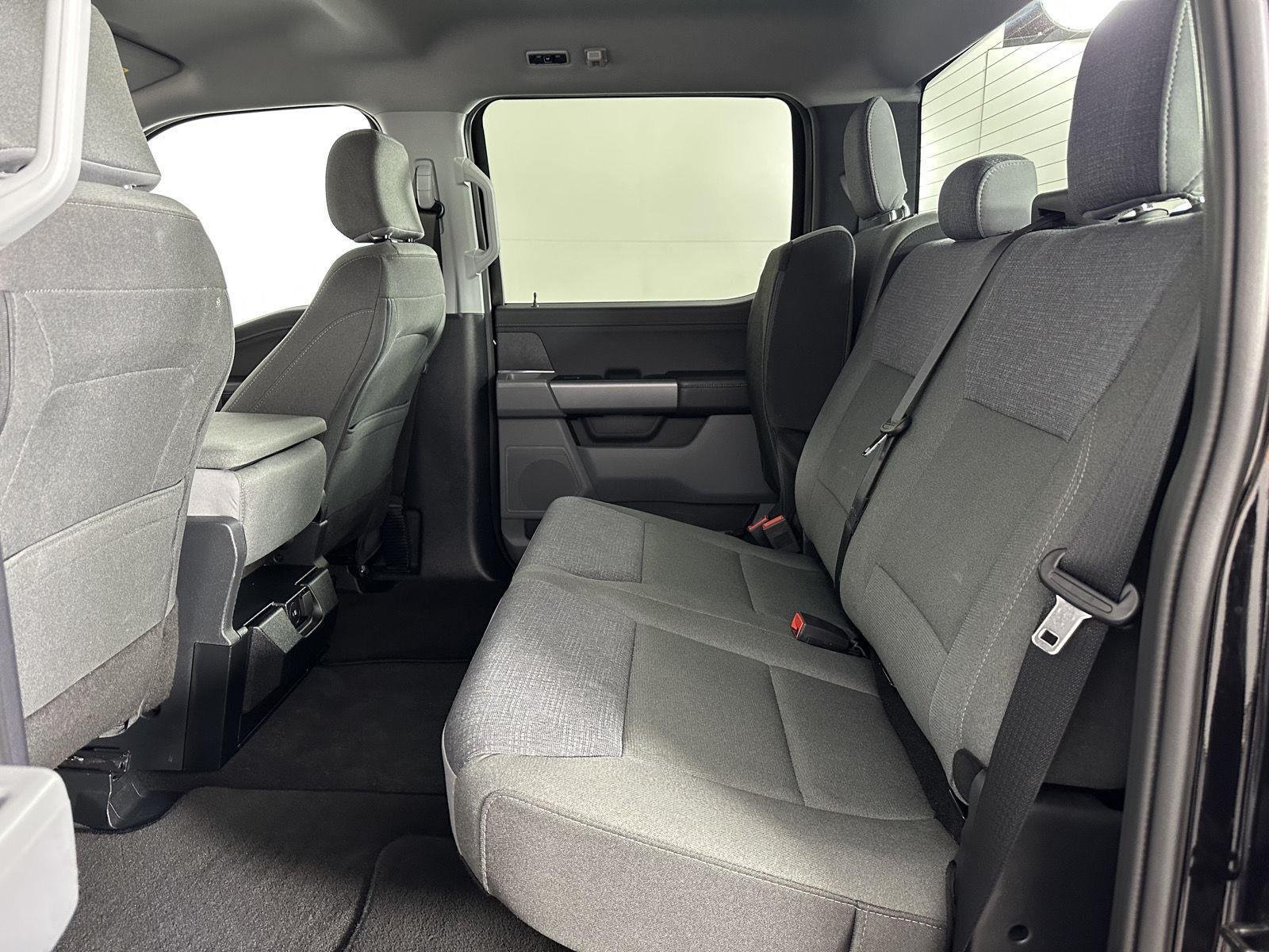 Used 2025 Agate Black Ford XLT image 19