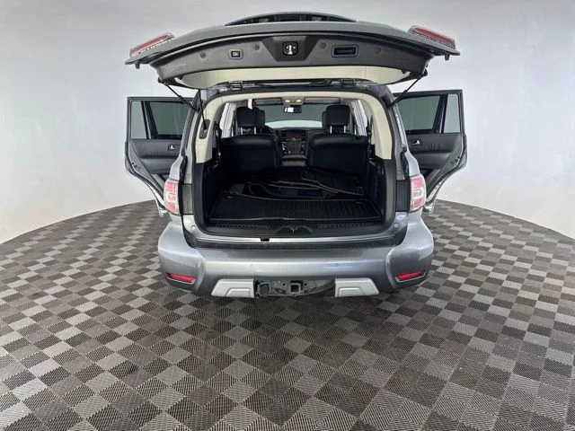 Used 2017 Gray Nissan Platinum image 15