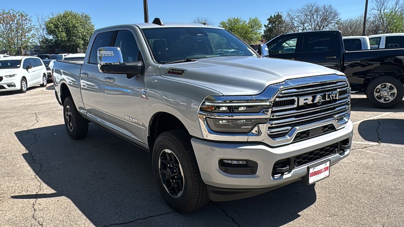 New 2026 Silver-Zynith Exterior Paint RAM Laramie image 3