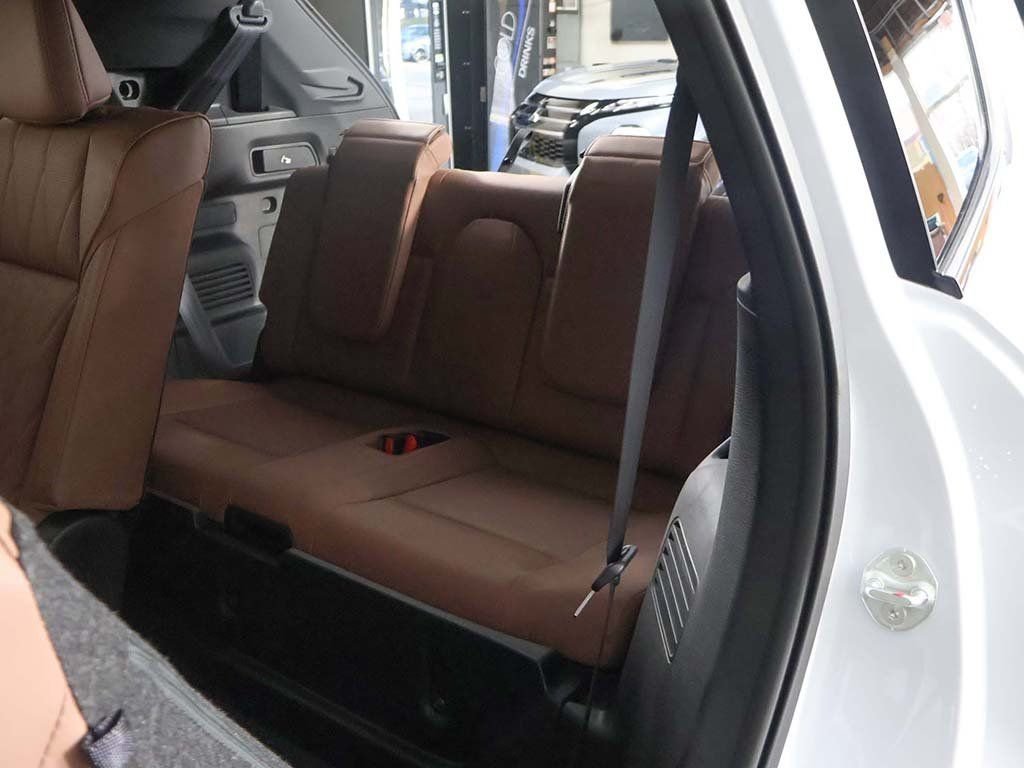 New 2026 White Mitsubishi SEL image 40