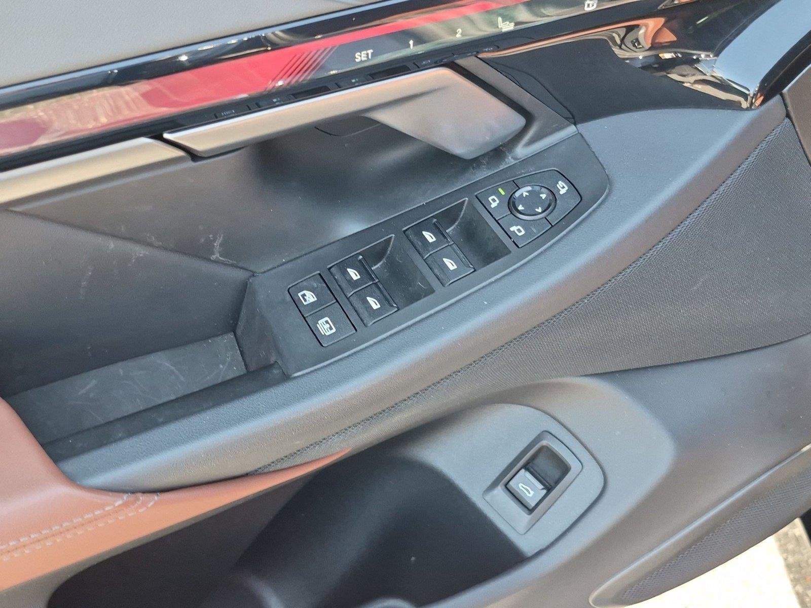 Used 2025 Carbon Black Metallic BMW xDrive40 image 16
