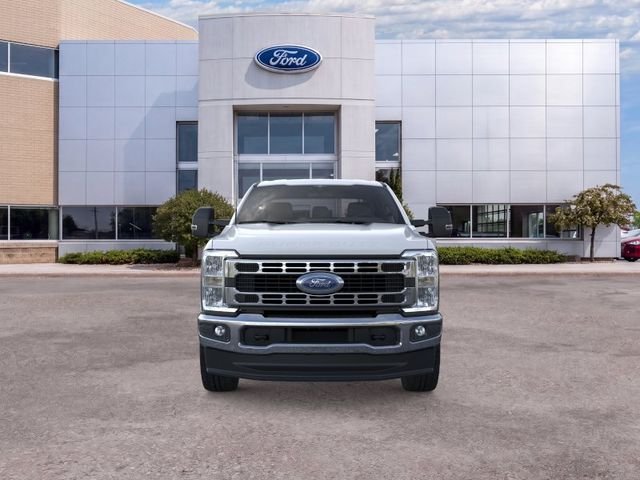 New 2026 Oxford White Ford XLT image 6