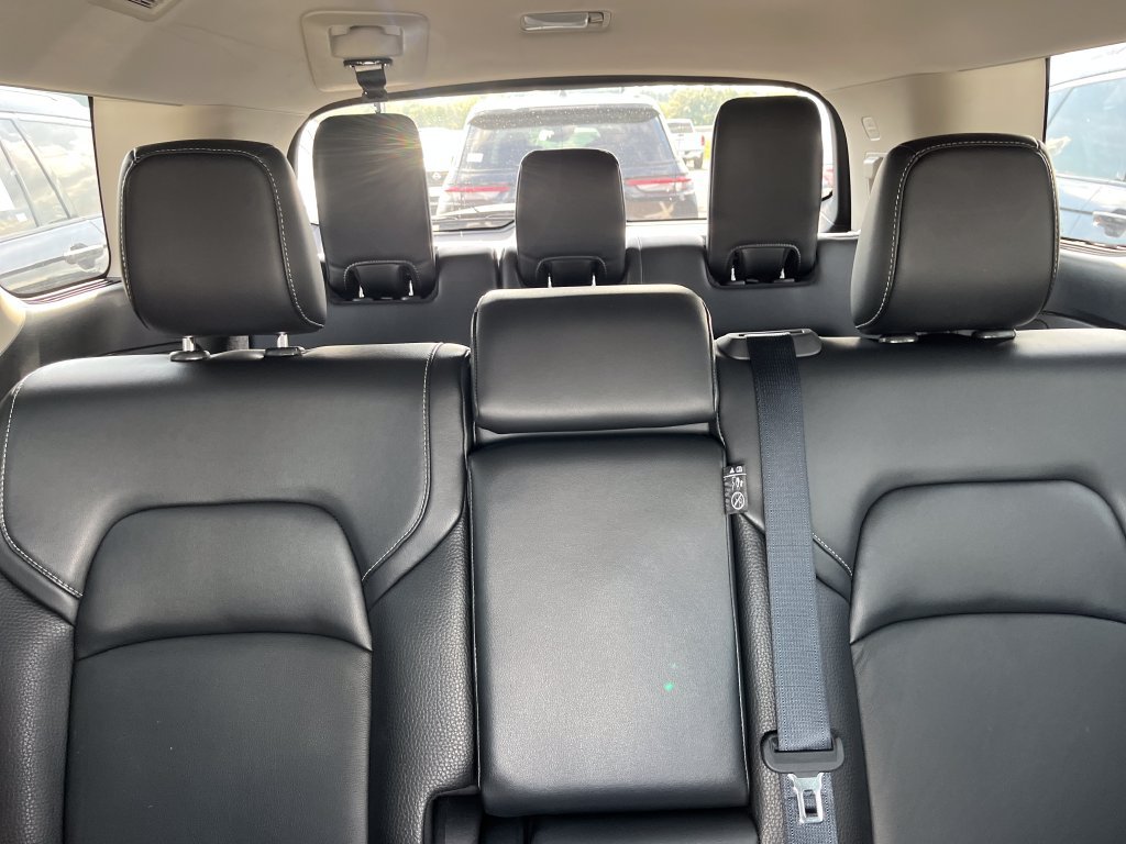 Used 2023 Black Nissan SL image 22