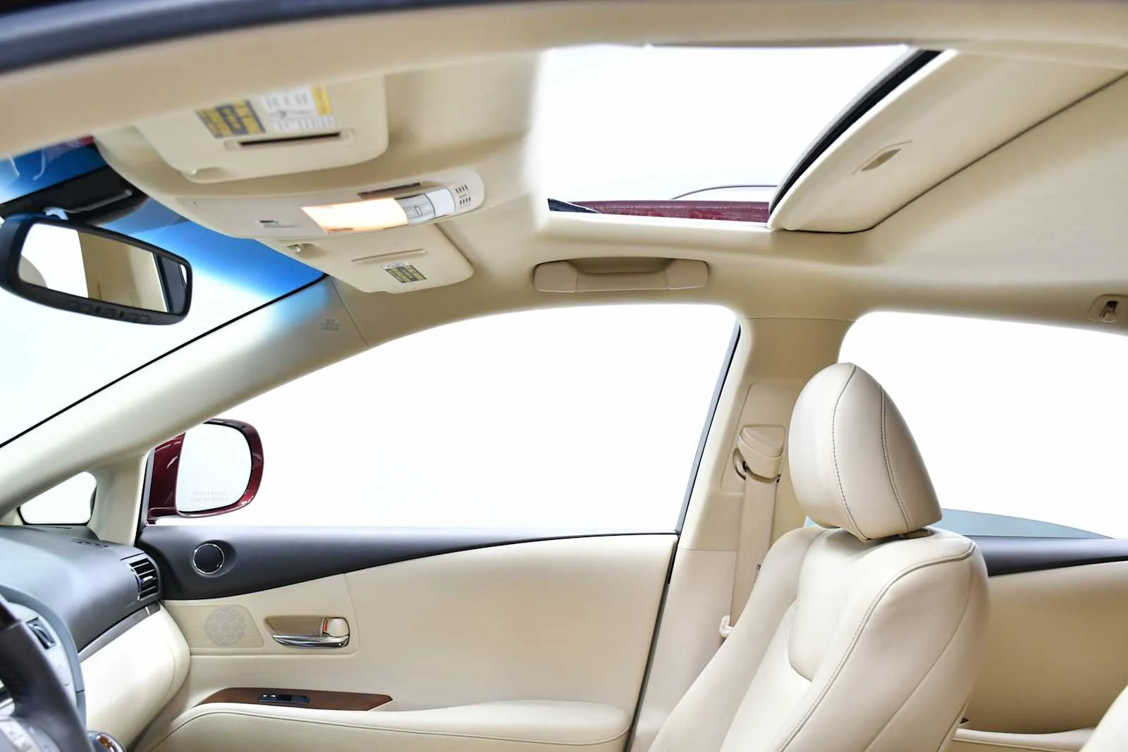 Used 2014 Claret Mica Lexus  image 11