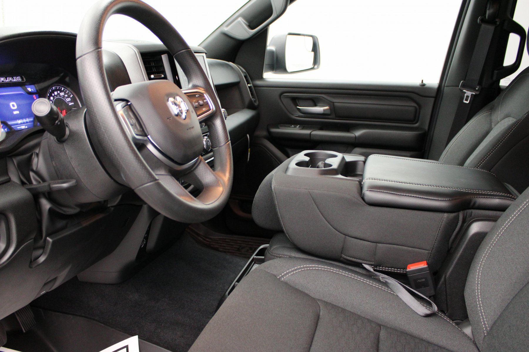 2026 RAM 1500 Warlock - Photo 17