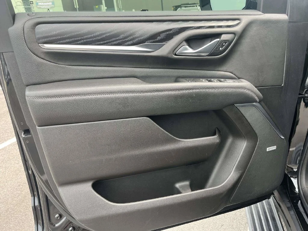 Used 2021 Black GMC Denali image 17