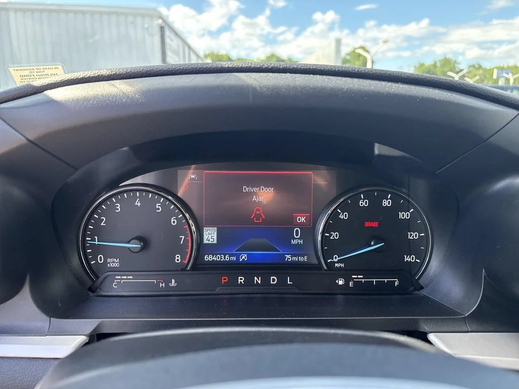 Used 2023 Gray Ford XLT image 10