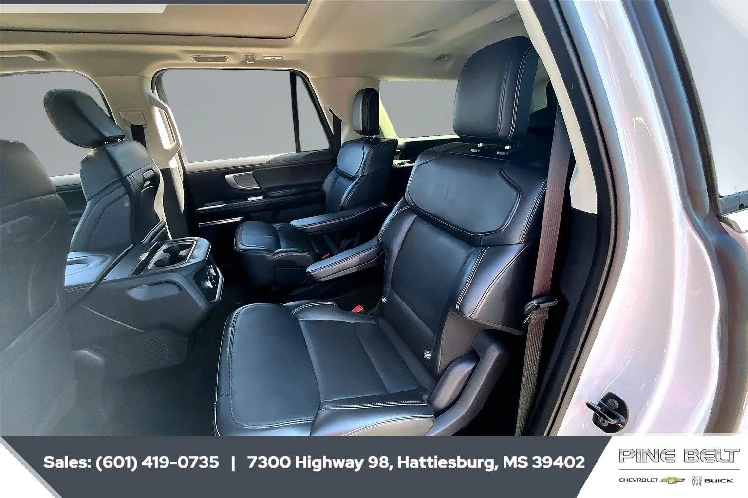 Used 2025 Oxford White Ford Platinum image 19
