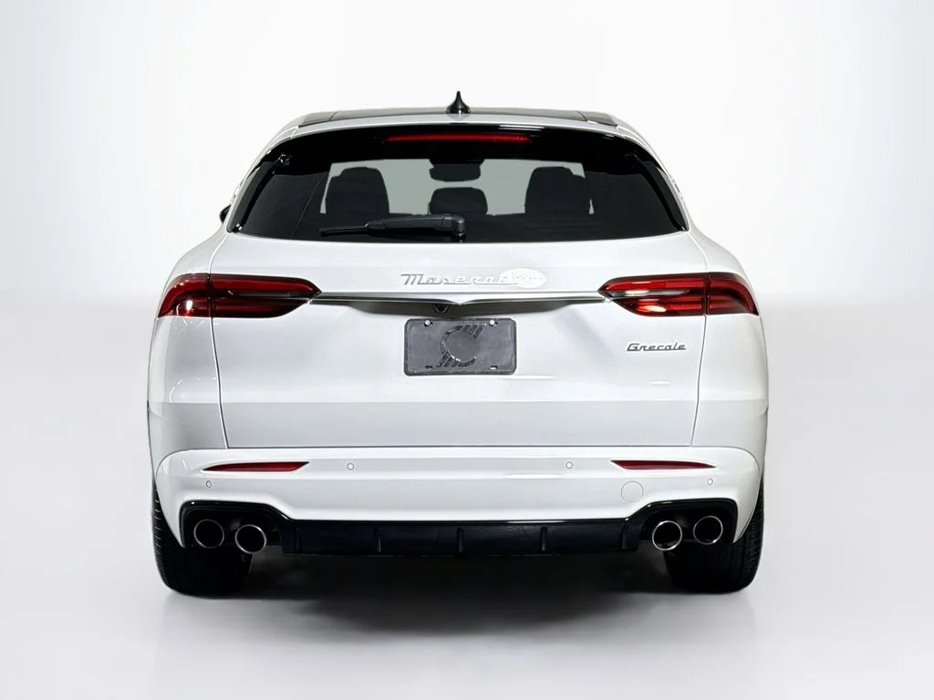 Used 2025 Bianco Maserati Base image 4
