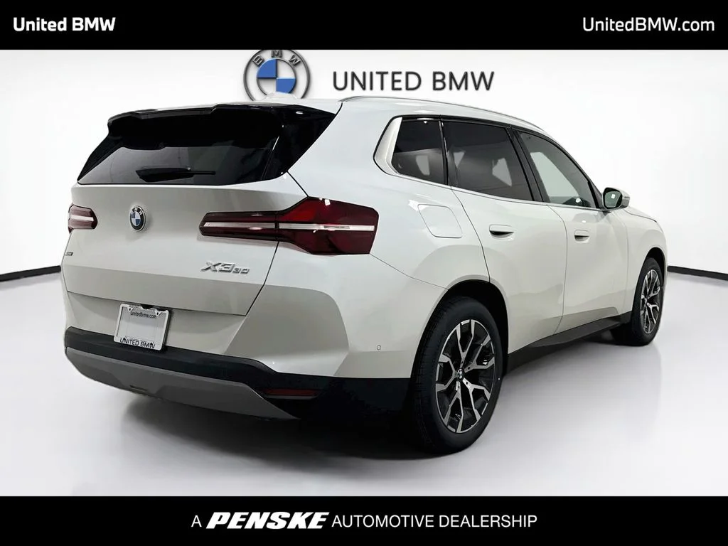 New 2026 Alpine White BMW 30 xDrive image 5