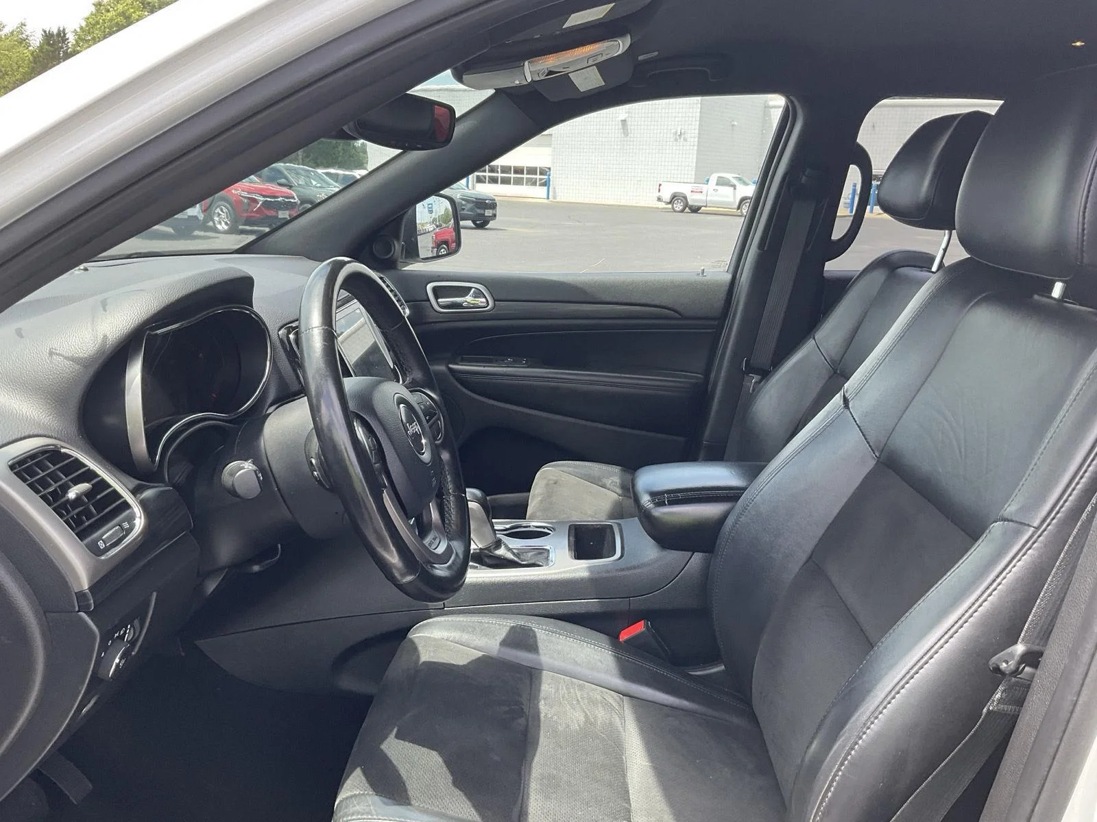 Used 2020 Bright White Clearcoat Jeep Altitude image 4