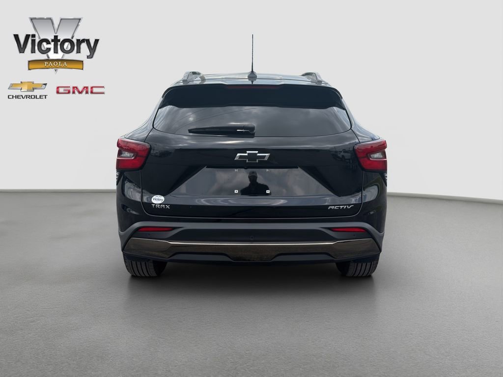 Used 2025 Mosaic Black Metallic Chevrolet ACTIV image 5