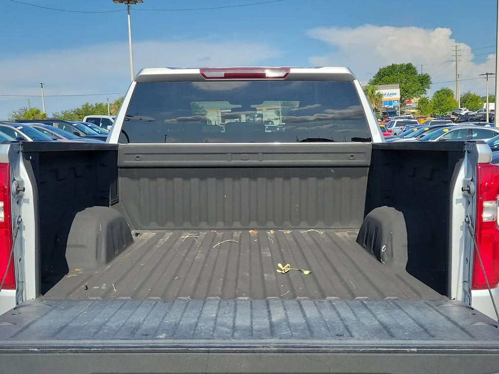 Used 2021 Silver Chevrolet RST image 7