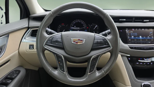 Used 2019 Harbor Blue Metallic Cadillac Luxury image 10