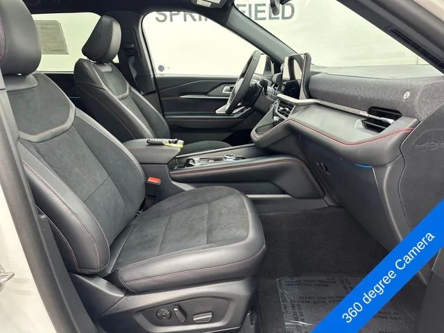 New 2026 Star White Metallic Tri-Coat Ford ST image 10