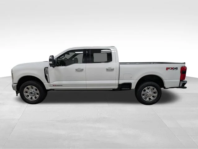 New 2026 Star White Metallic Tri-Coat Ford F-250® King Ranch® image 41