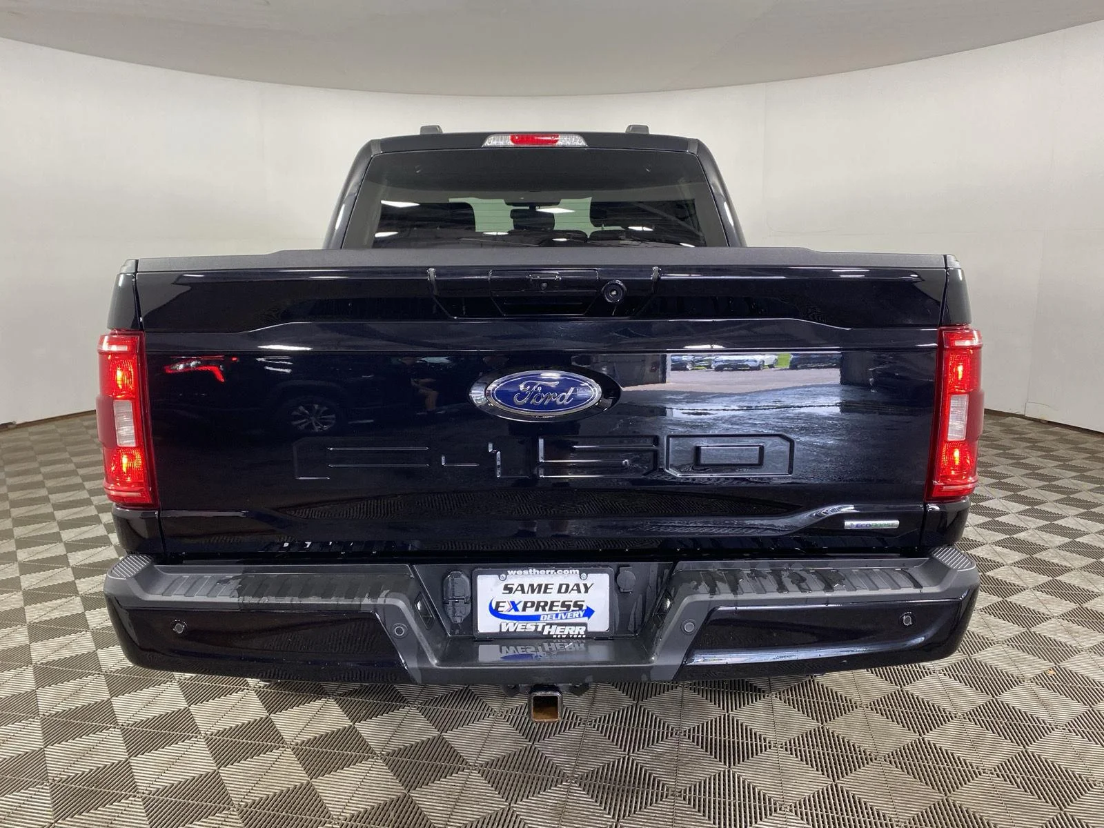 Used 2021 Agate Black Ford XLT image 6