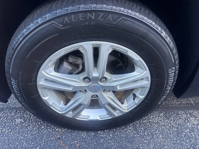 Used 2023 Black GMC SLE image 9
