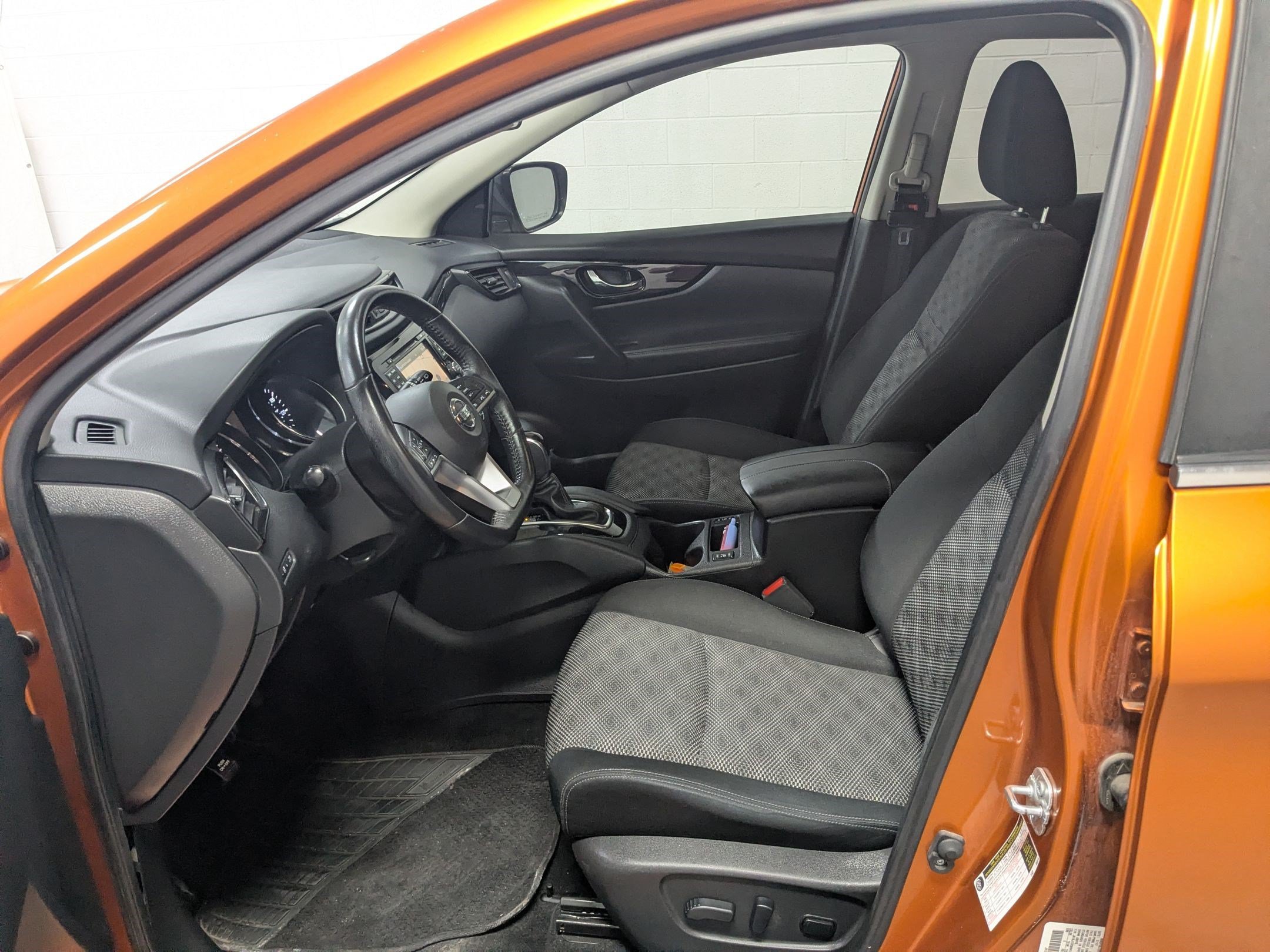 Used 2017 Monarch Orange Nissan SV image 18
