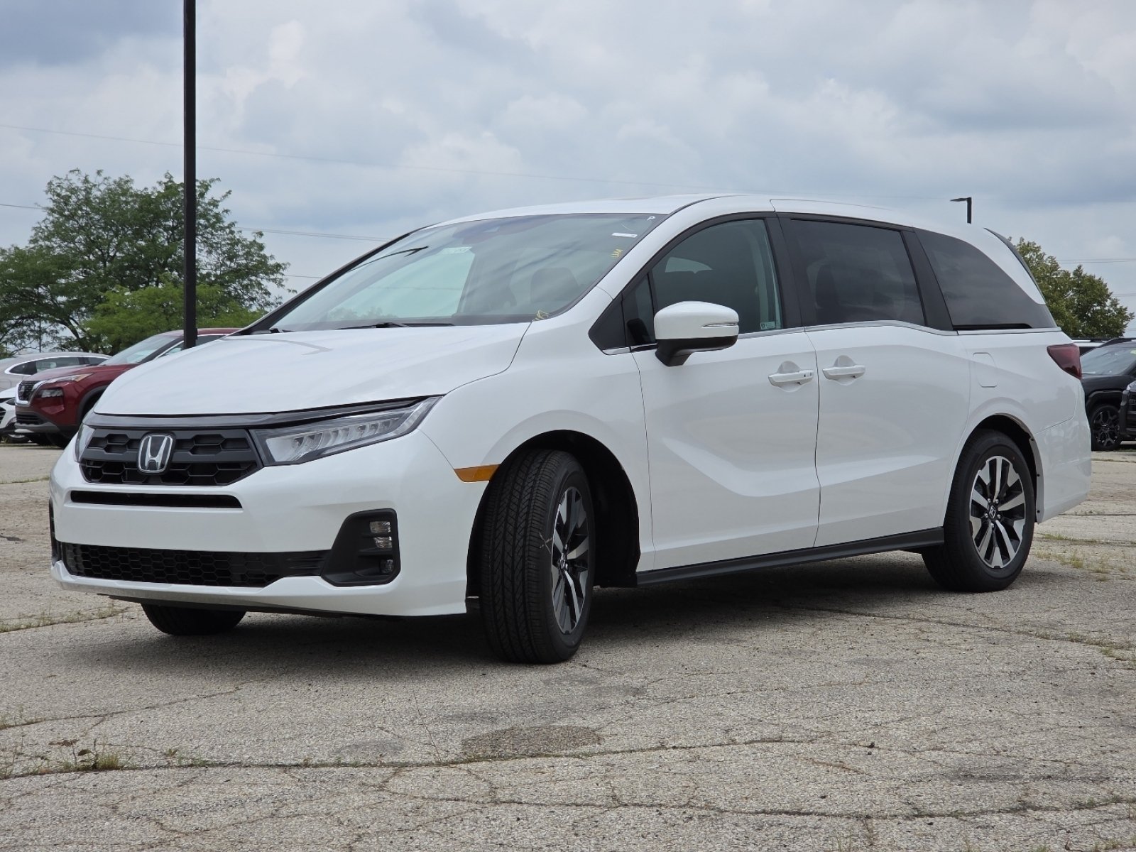 New 2026 Platinum White Pearl Honda EX-L image 18