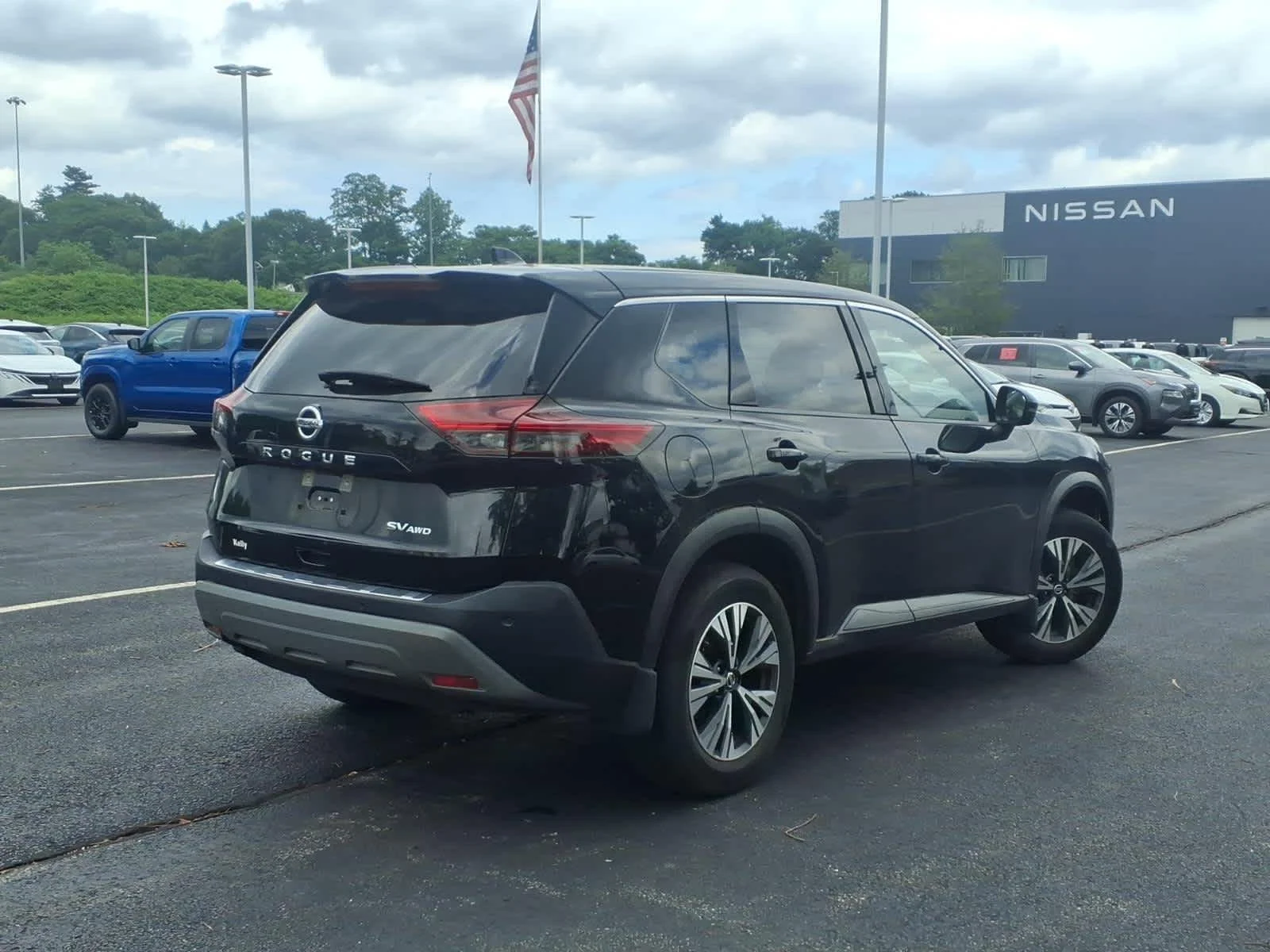 Certified Used 2021 Super Black Nissan SV image 5