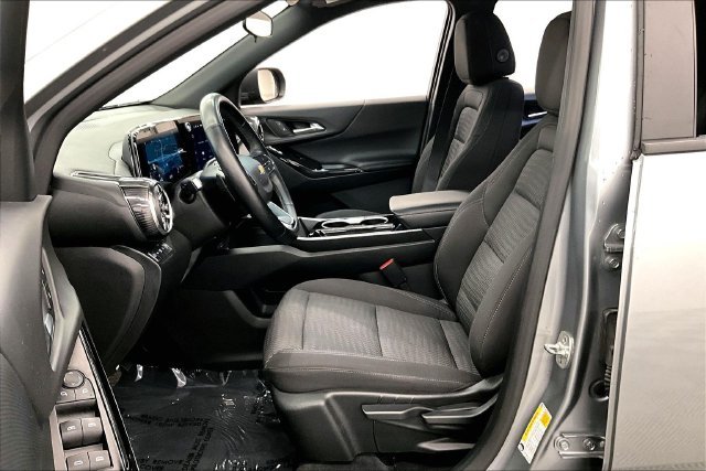 Used 2025 Sterling Gray Metallic Chevrolet LT image 23