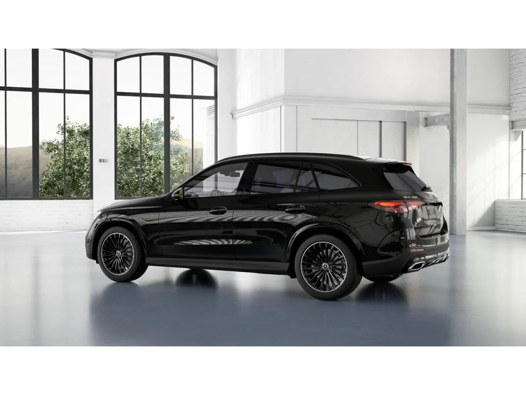 New 2027 Black Mercedes-Benz GLC 300 image 31