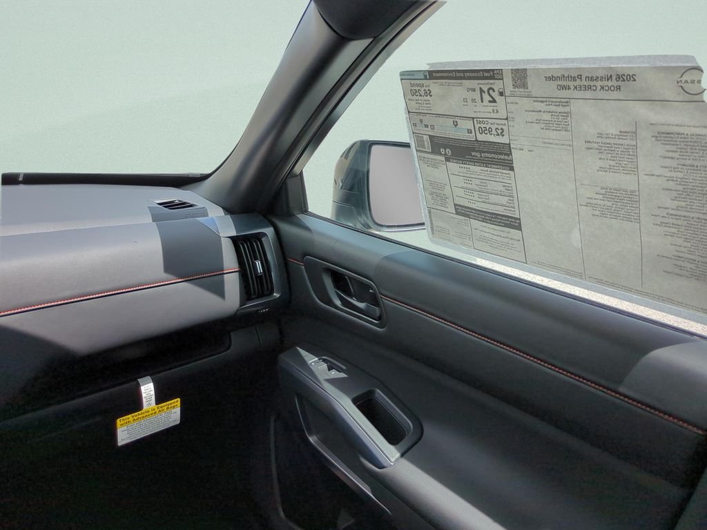 New 2026 Everest White Pearl TriCoat / Super Black Two-tone Nissan Rock Creek® image 14