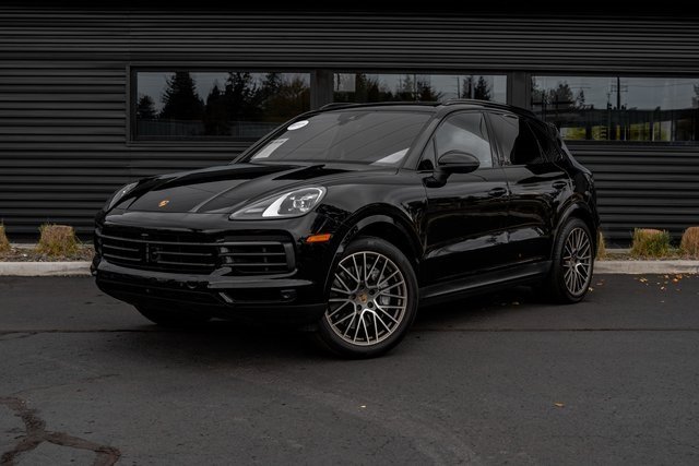 2023 Porsche Cayenne Base