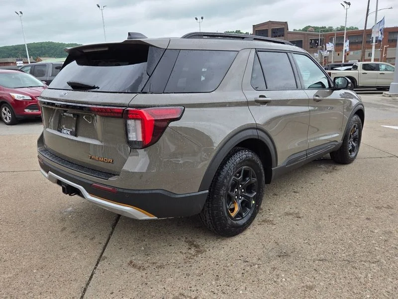 New 2026 Marsh Gray Ford Tremor® image 7