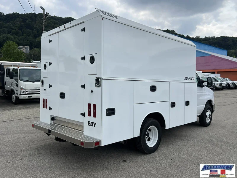 New 2027 Oxford White Ford  image 6